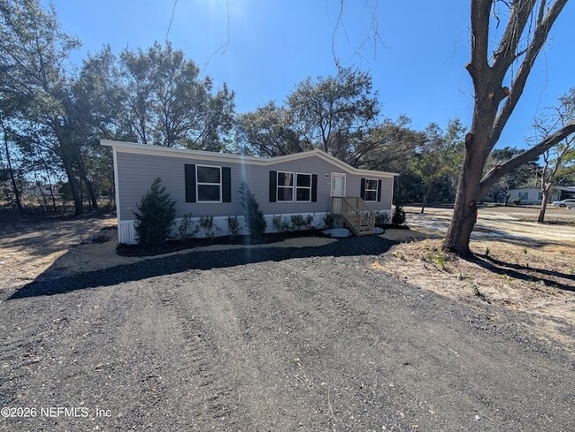 Building Photo - 207 Ash St