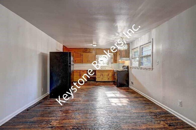 Foto del edificio - 1752 Upper River Rd