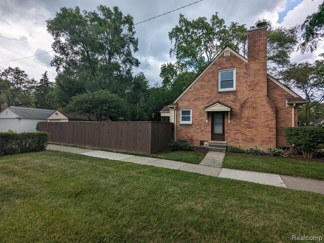 Building Photo - 4418 S Verona Cir