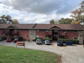Building Photo - 305 Valley View Ave