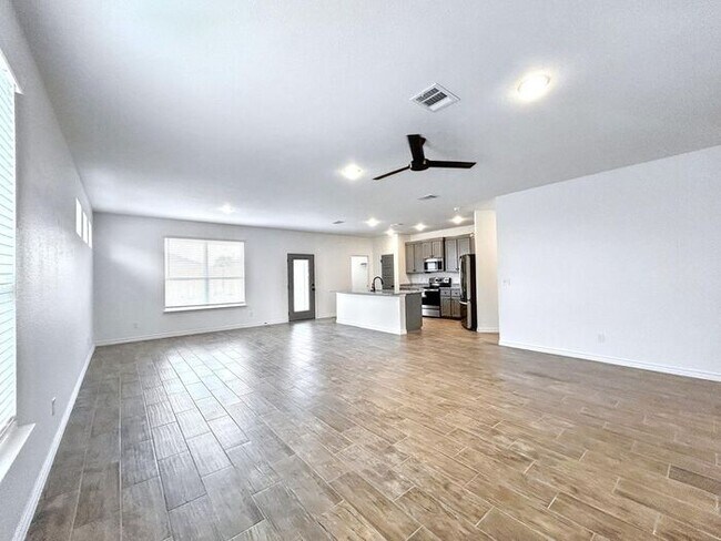 Foto del edificio - 7806 Purvis St