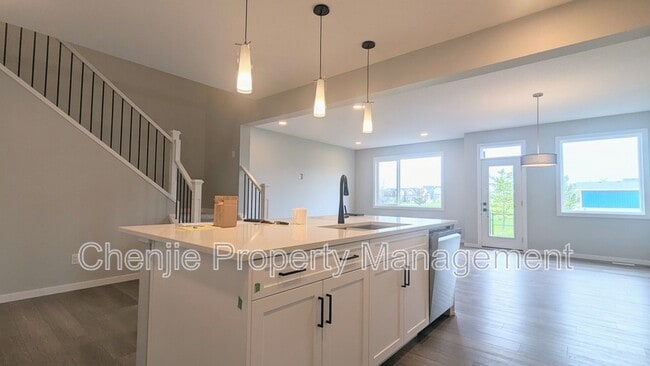 Building Photo - 115 Stiles Bend