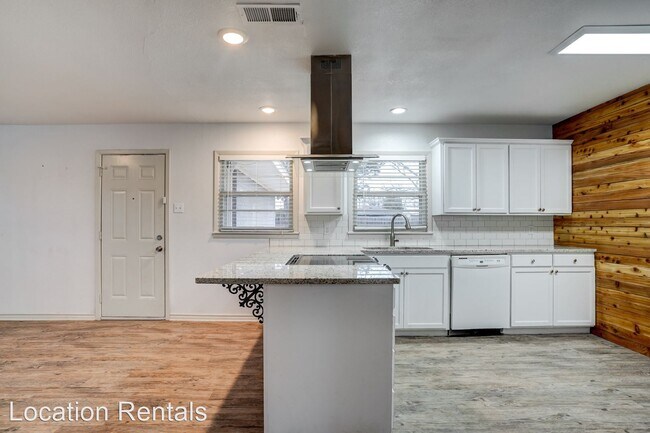 Foto del edificio - 3 br, 2 bath House - 2826 54th Street