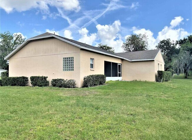 Foto del edificio - 2938 Hickory Ridge Dr
