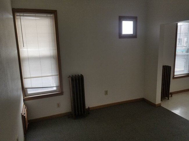 Building Photo - 7042 W. Greenfield Ave.- 1 Bedroom Upper