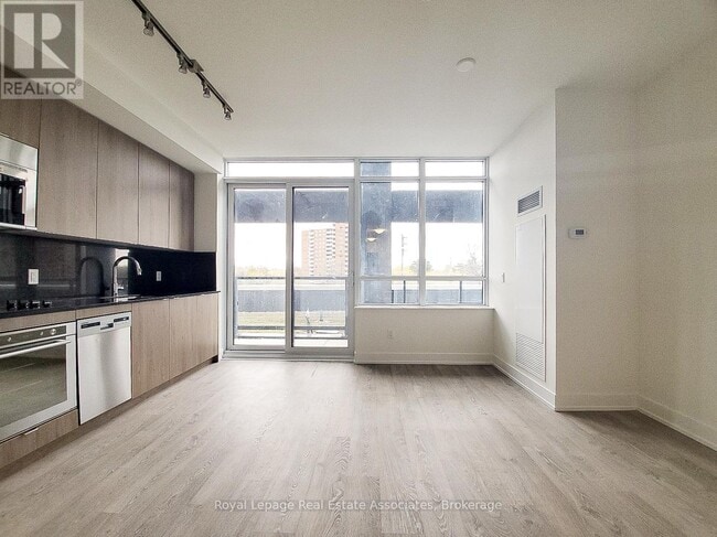 Building Photo - 5 Mabelle Ave