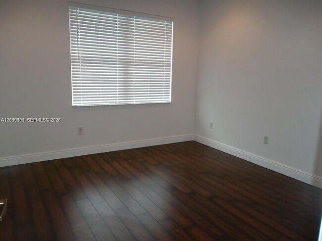 Foto del edificio - 208 Lake Monterey Cir