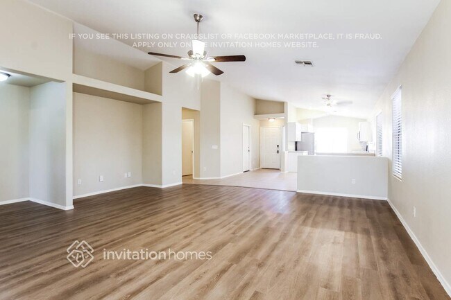 Foto del edificio - 15139 W Melvin St