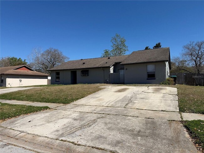 Foto del edificio - 1215 Ravida Cir