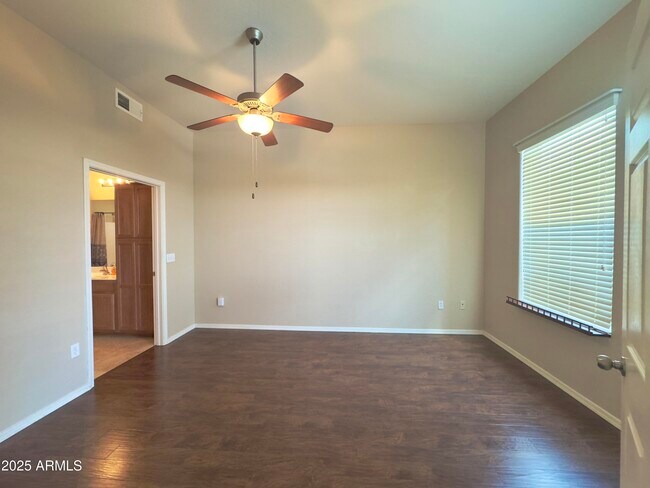 Foto del edificio - 14575 W Mountain View Blvd