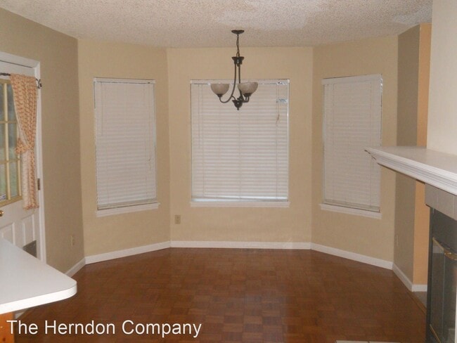 Foto del edificio - 3 br, 2 bath House - 5021 Pearl Davis Road