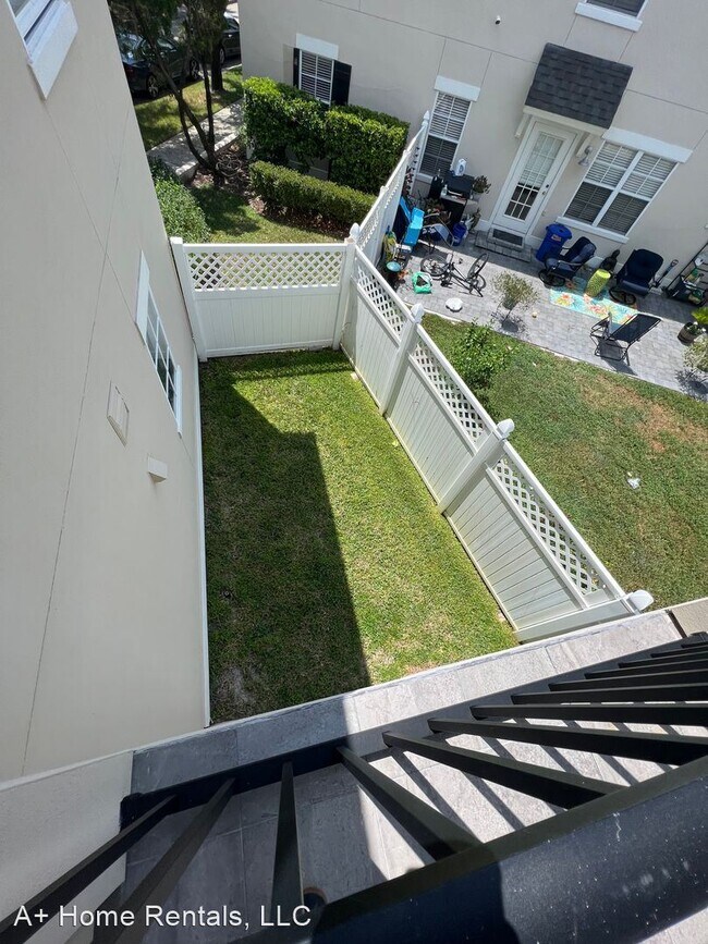 Foto del edificio - 1 br, 1 bath House - 1113 Croton Place Unit B