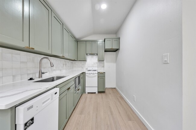 Foto del edificio - 601 Pearson Ave