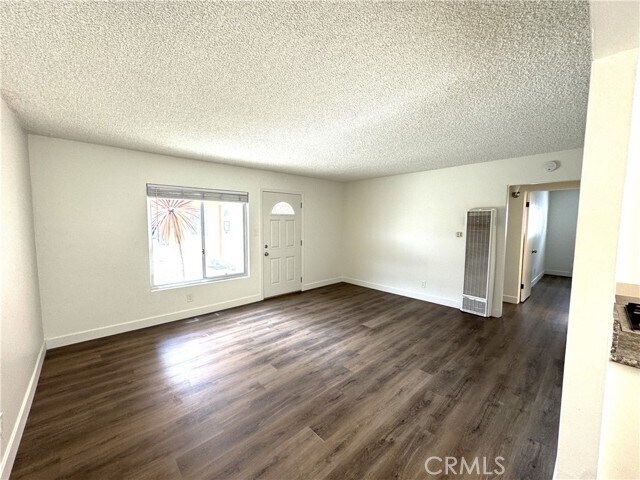 Foto del edificio - 21024 Reynolds Dr