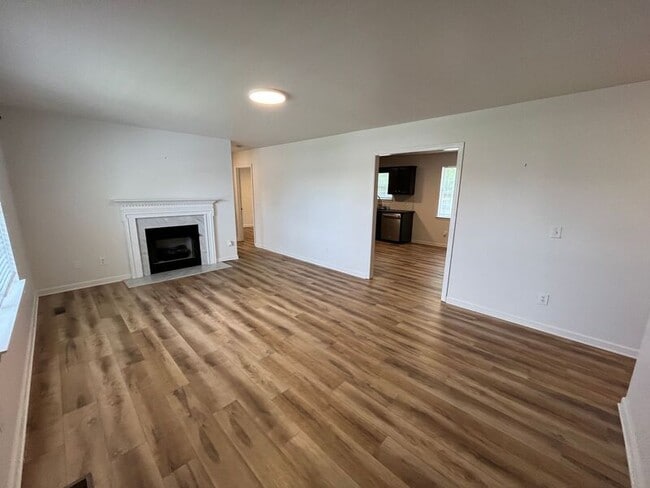 Building Photo - 65 Night Shade Ln