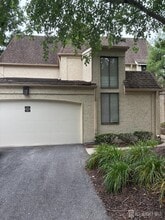 Building Photo - 92 Gate House Ln