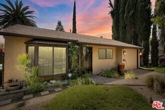 Building Photo - 22620 Dolorosa St