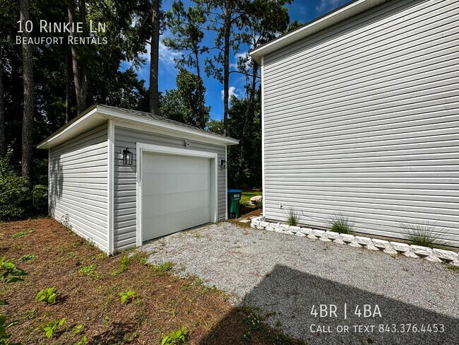 Building Photo - 10 Los Robles Rd