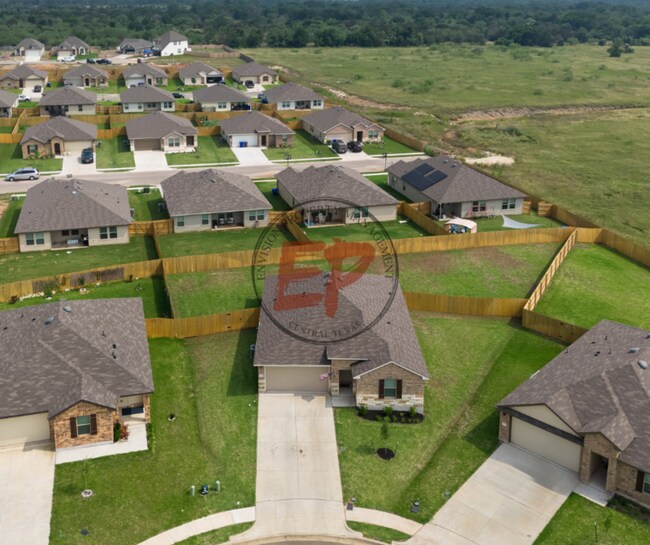 Foto del edificio - 7208 Guadalupe Rd