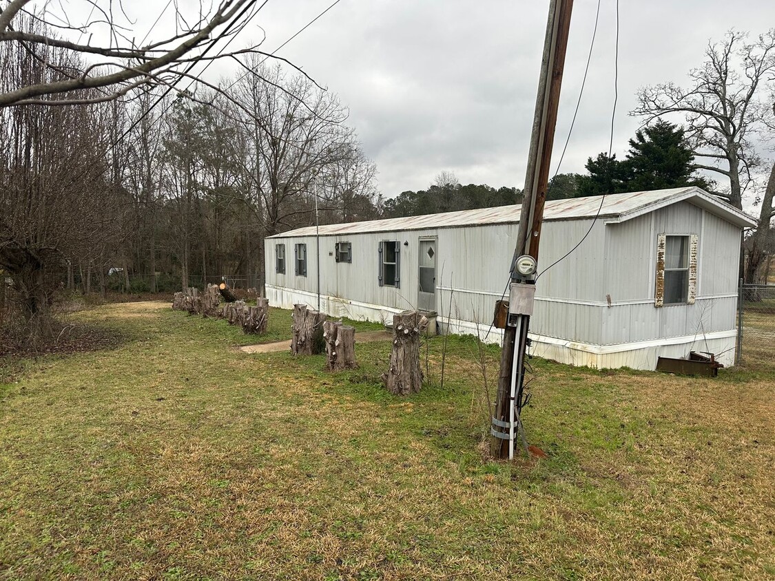 Primary Photo - 108 Pine Ridge Dr