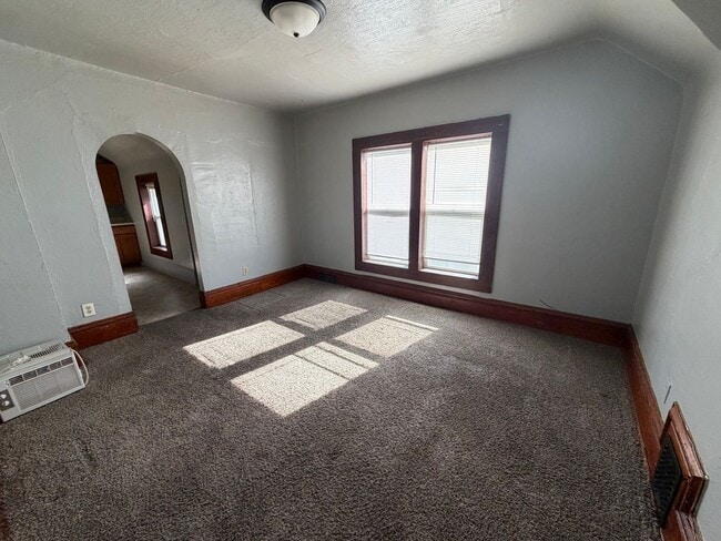 Building Photo - 3909 Orleans Ave
