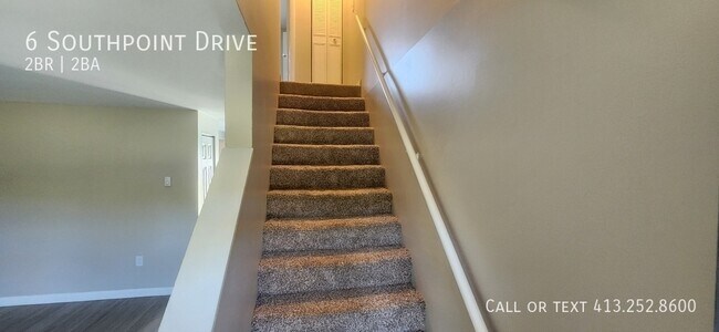 Foto del edificio - 6 Southpoint Dr