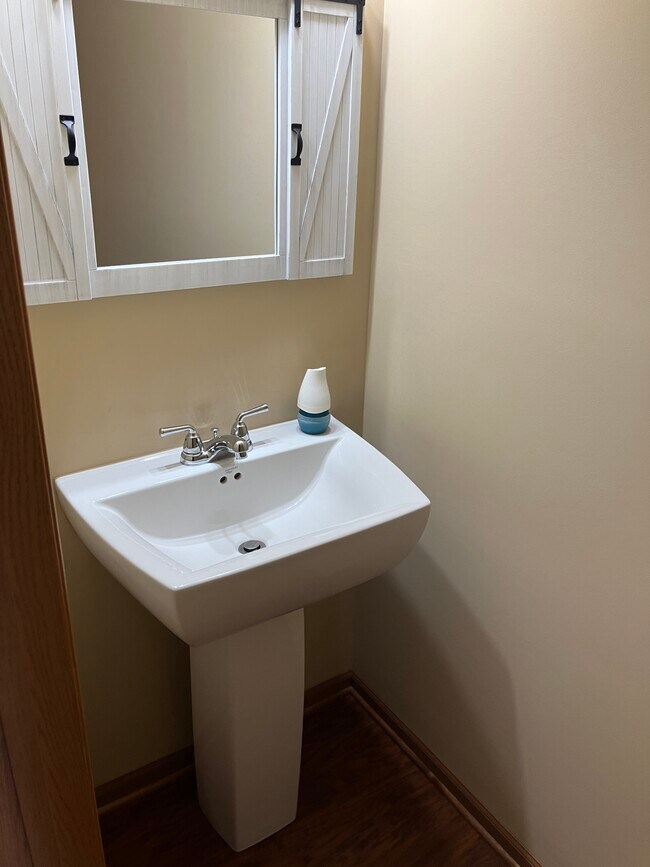Foto del edificio - 1046 Laurel Tree Ct