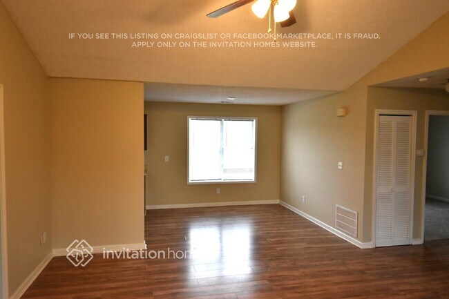 Foto del edificio - 443 Linda Ln