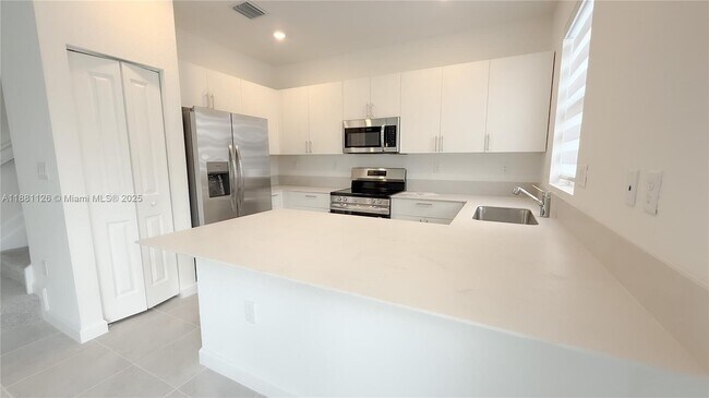 Foto del edificio - 27733 SW 155th Ave