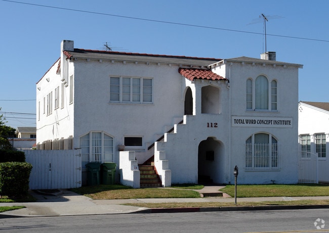 Building Photo - 112 E Kelso St