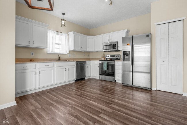 Foto del edificio - 452 Southern Pines Dr