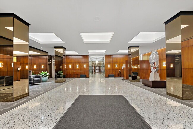 Building Photo - 535 N Michigan Ave