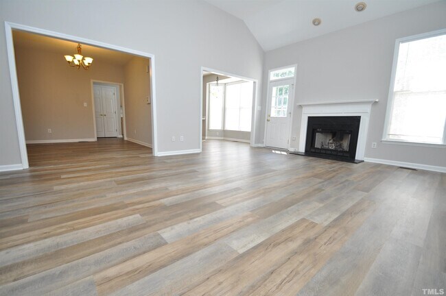 Building Photo - 3208 Tabor Ct