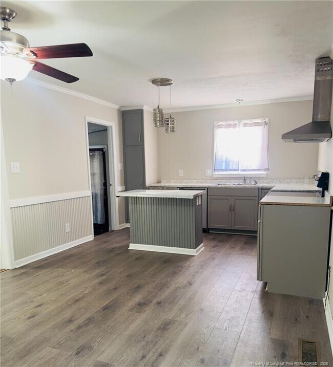 Foto del edificio - 551 Farmview Dr