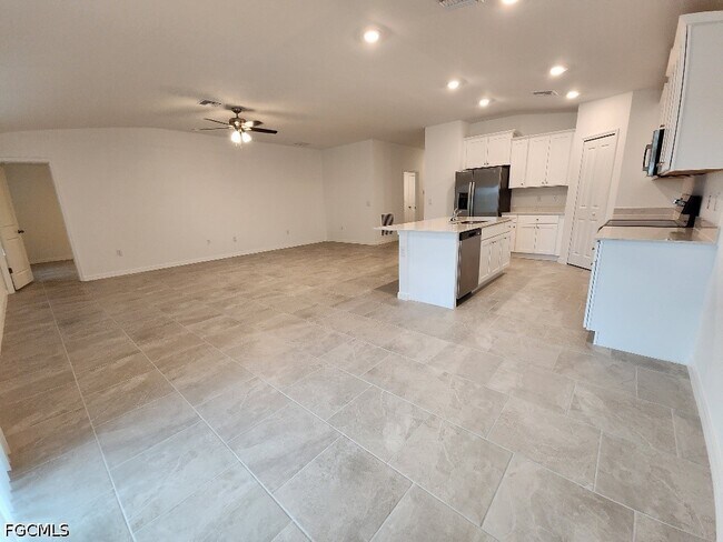 Foto del edificio - 13944 Buckingham Oak Rd