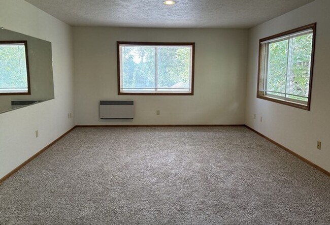 Foto del edificio - 2Bd/2Ba Two-Story Home - Available Soon!