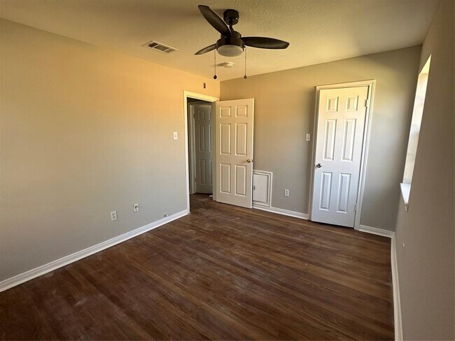 Foto del edificio - 4507 Mowery Rd