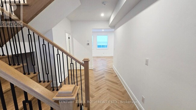 Building Photo - 42 Calverley St