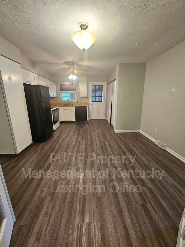 Foto del edificio - 3190 Yellowstone Parkway B