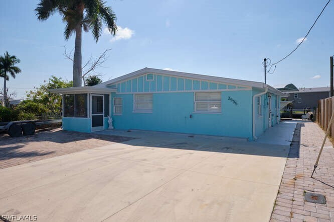 Primary Photo - 2555 Cay Cove