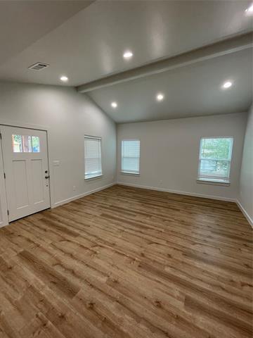 Building Photo - 524 W Florence St