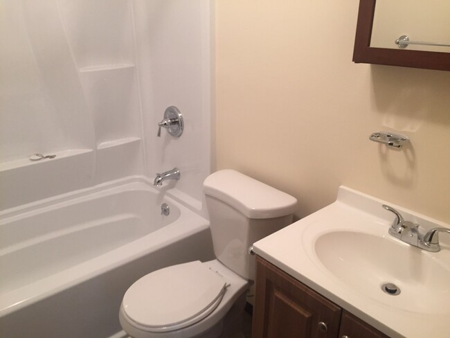 New Bathroom - 611 Violet Ave