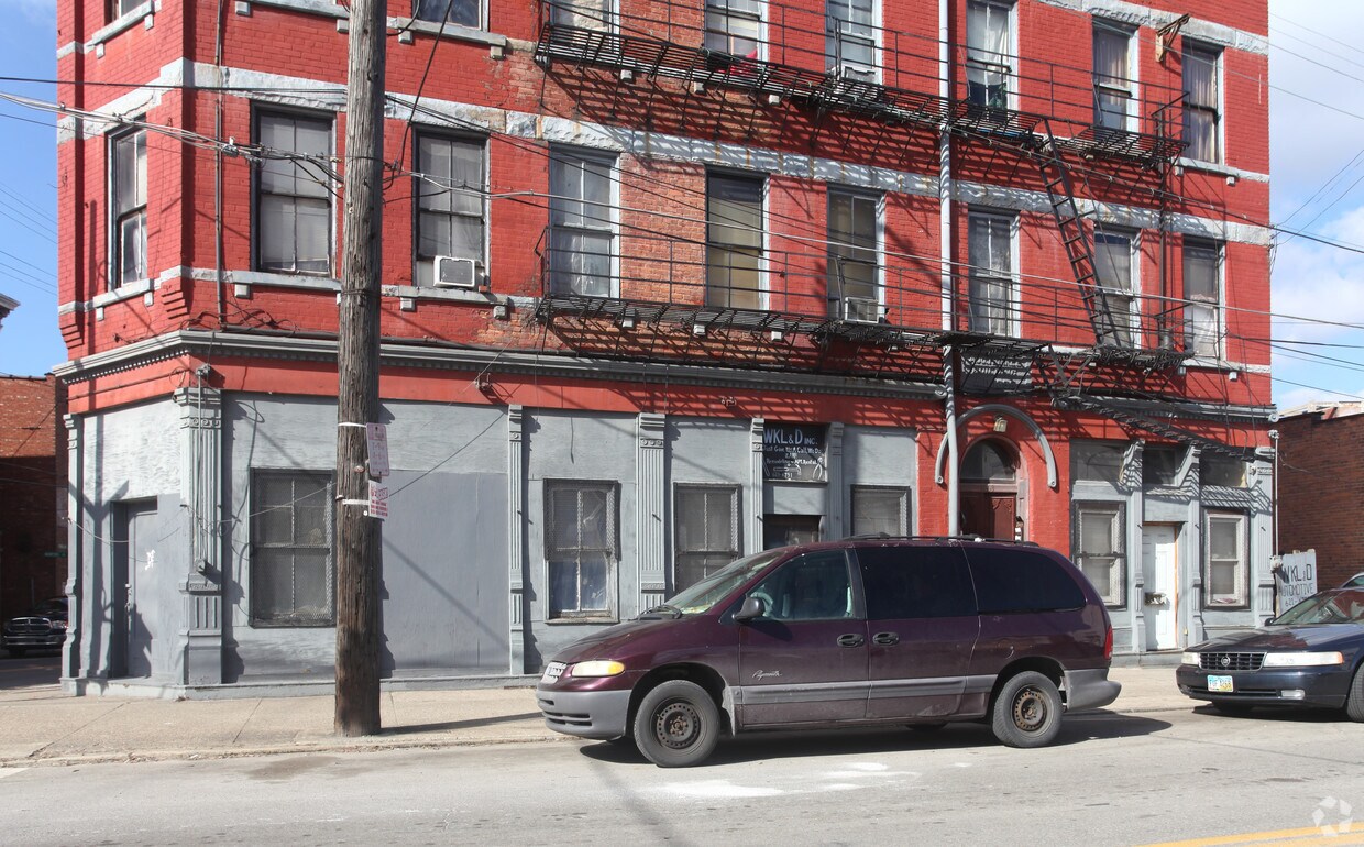 Building Photo - 1701-1705 Central Ave