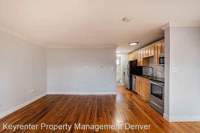 Building Photo - 1 br, 1 bath House - 558 Washington St Uni...