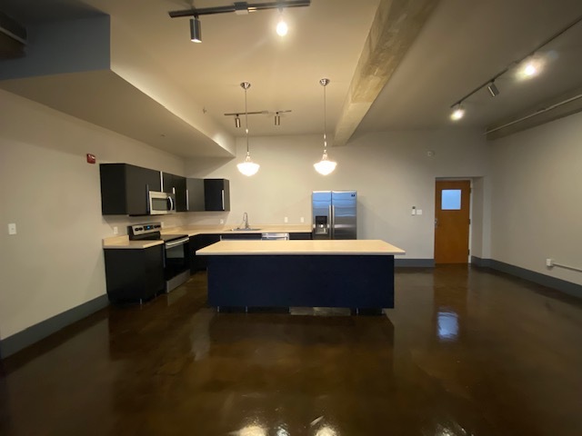 Kitchen - 1815 Military Rd