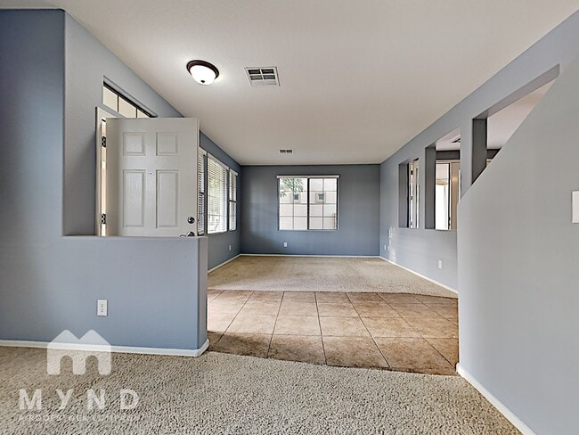 Foto del edificio - 3694 E Yeager Dr