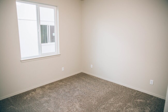 Foto del edificio - 301 S Marigold Ln