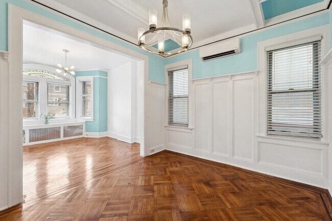 Foto del edificio - 114 Carlton Ave