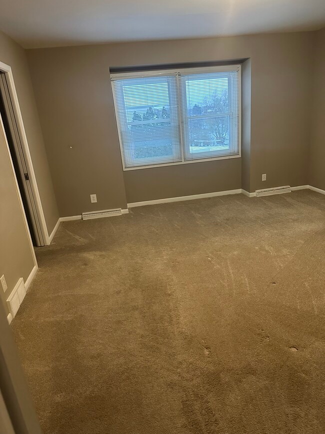 Building Photo - 5325 Territorial Rd