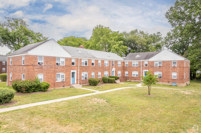 Building Photo - Essex Village & Marlyn Gardens Apartments